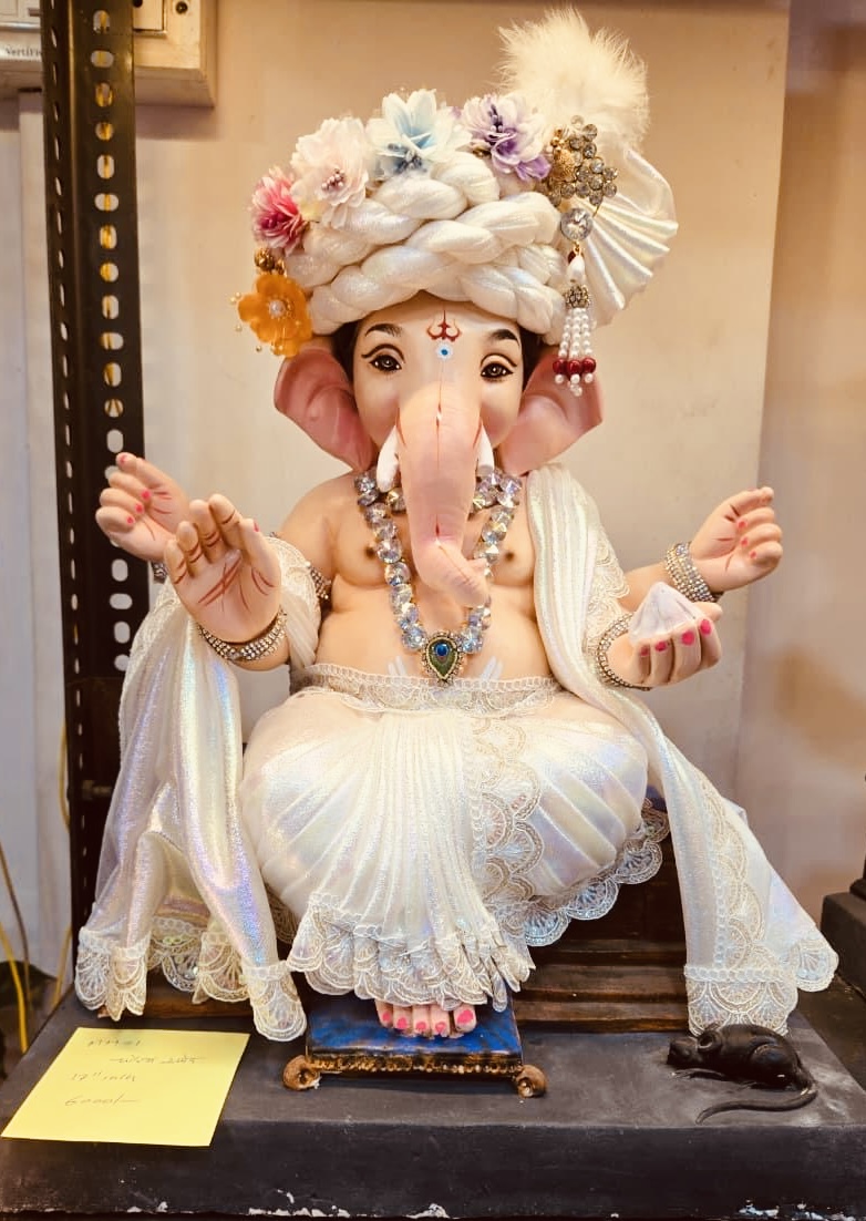 White  Ganesh Murti