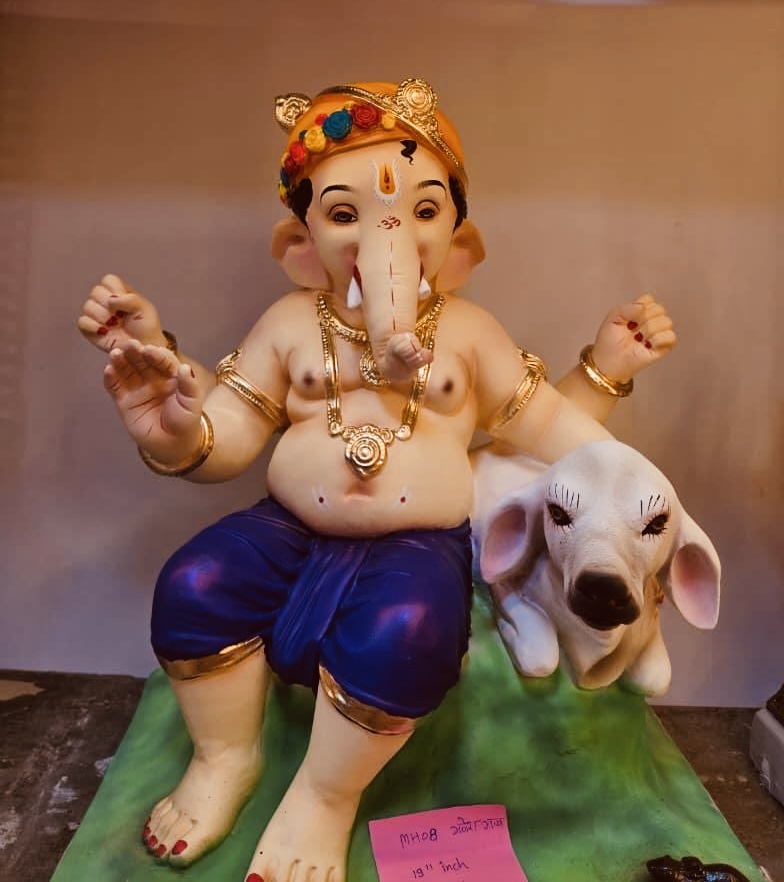 Bal Krishna Ganpati Murti with Nandi