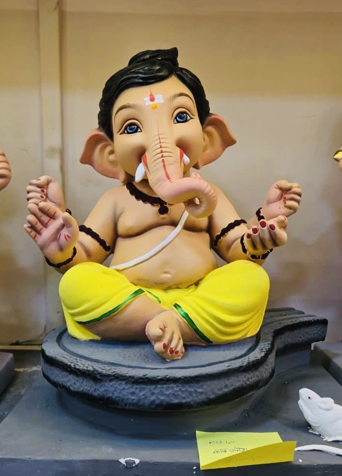 Bal Ganesh on Shivling