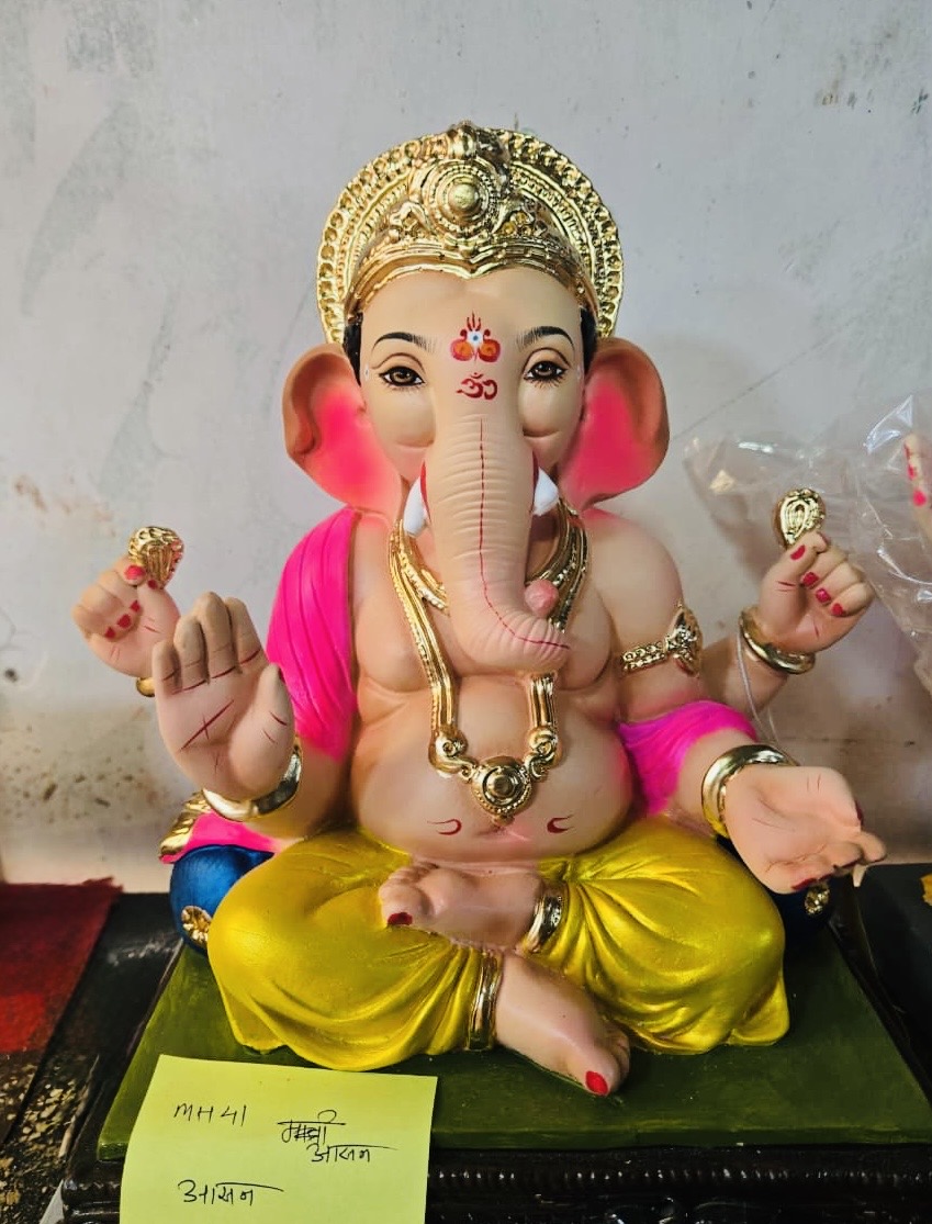 Shree Traditional Ganpati Murti