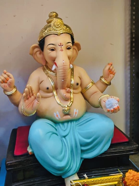Chaurang Ganesh Murti